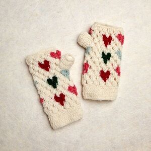 Ecru & Heart Pattern Hand-Knit Handwarmers